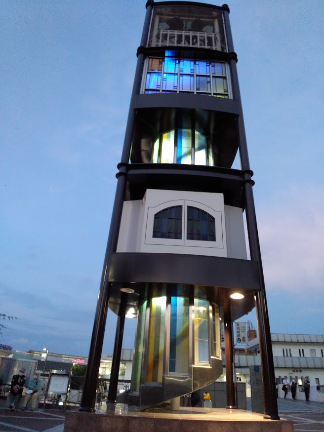 JR伊丹駅前カリヨンの鐘