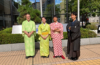 男子留学生も楽しそう